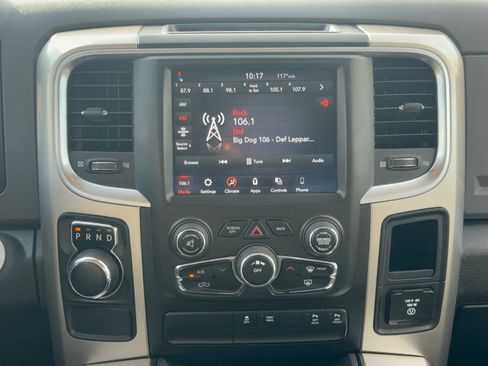 Used 2018 RAM 1500 Lone Star RWD image 22