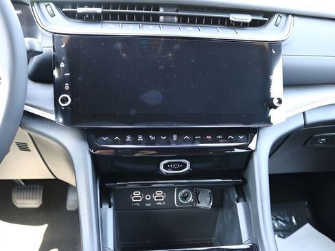 New 2026 Jeep Grand Cherokee Limited AWD/4WD image 23