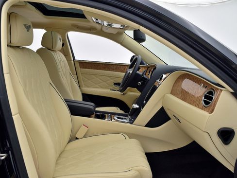 Used 2015 Bentley Flying Spur V8 AWD/4WD image 26