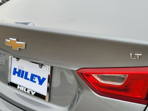 Used 2024 Chevrolet Malibu LT image 5