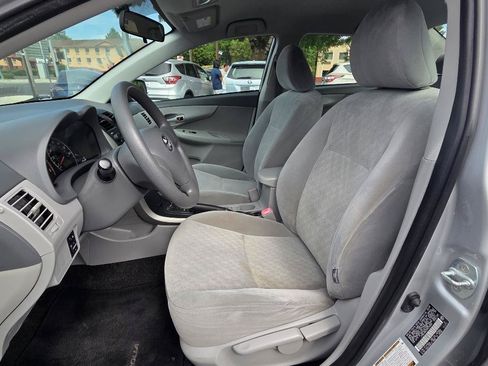 Used 2009 Toyota Corolla LE FWD image 13