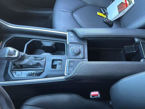 Used 2024 Toyota Grand Highlander XLE image 38