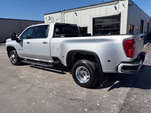 Used 2021 Chevrolet Silverado 3500 High Country image 29
