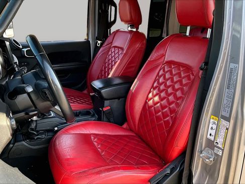 Used 2018 Jeep Wrangler Unlimited Sport S AWD/4WD image 7