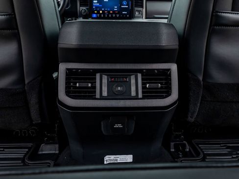 Used 2025 Ford F250 Platinum w/ Tremor Off-Road Package image 34