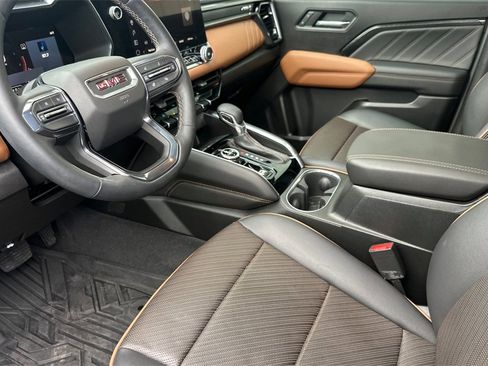 Used 2024 GMC Canyon AT4 w/ AT4 Premium Package image 11