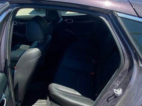 Used 2024 Honda Civic Sport Touring image 6