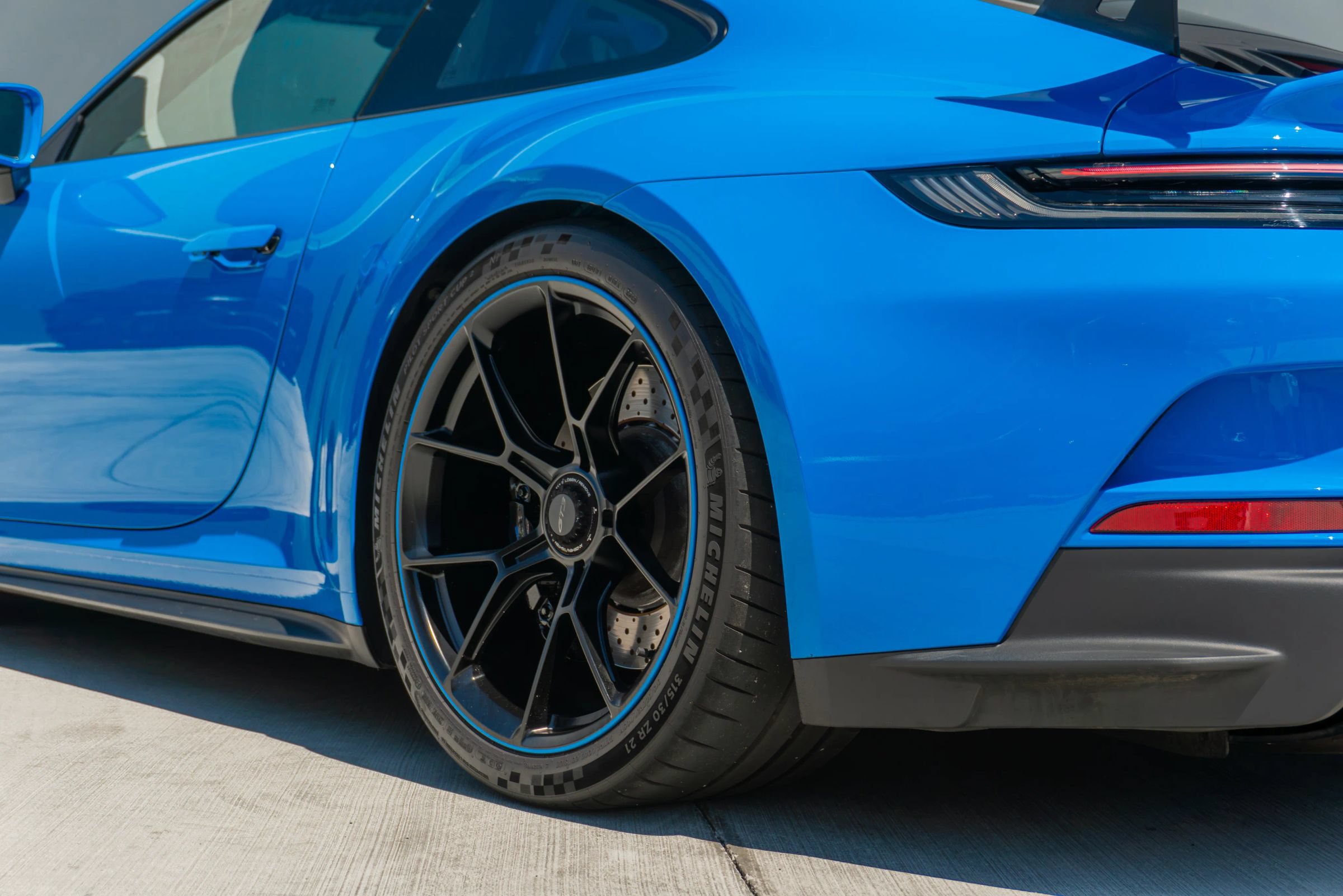 Used 2022 Porsche 911 GT3 RWD image 48