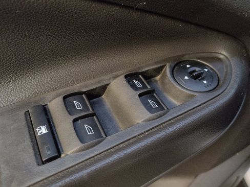 Used 2018 Ford Escape SE image 27