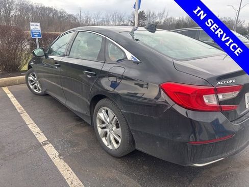 Used 2018 Honda Accord LX image 7