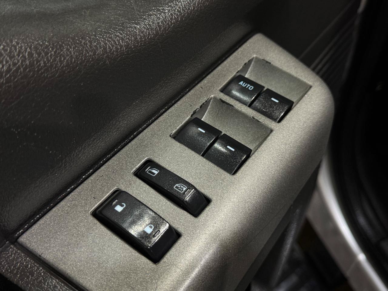 Used 2012 Ford F250 Lariat w/ Chrome Pkg AWD/4WD image 30