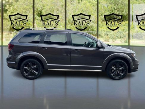 Used 2018 Dodge Journey Crossroad image 4