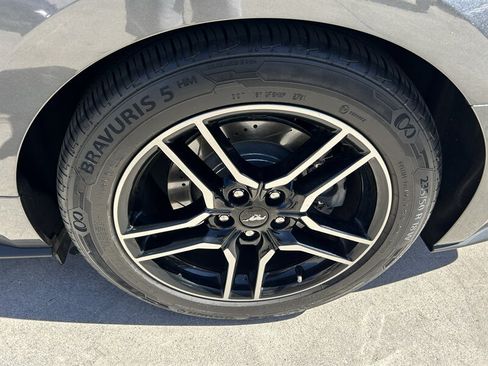 Used 2019 Ford Mustang GT Premium RWD image 34