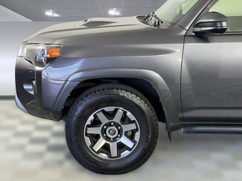 Used 2021 Toyota 4Runner TRD Off-Road AWD/4WD image 24