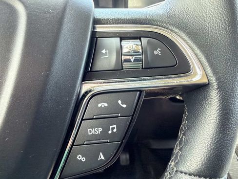 Used 2023 Lincoln Nautilus AWD w/ Premium Package image 20