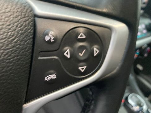 Used 2017 GMC Acadia SLT image 47