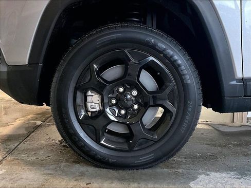 Used 2023 Jeep Compass Trailhawk w/ Trailhawk Elite Group image 7