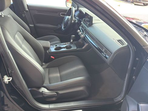 Used 2025 Honda Civic Sport image 13