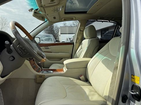 Used 2005 Lexus LS 430 RWD image 14