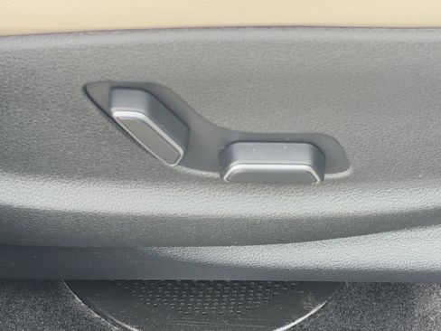 Used 2026 Genesis GV70 2.5T Select AWD/4WD image 12