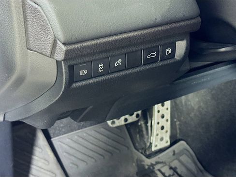 Used 2025 Toyota Camry XSE image 16