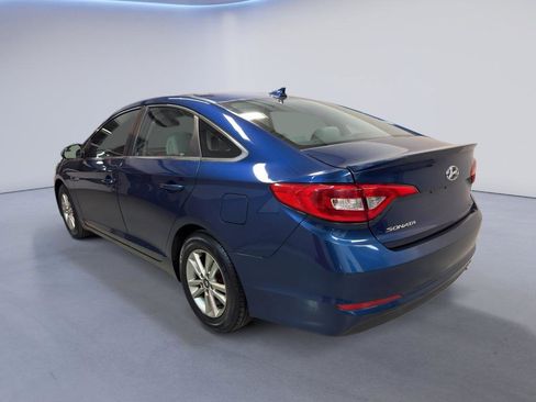 Used 2017 Hyundai Sonata SE w/ Cargo Package image 5