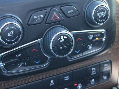 Used 2018 RAM 1500 Laramie w/ Convenience Group image 22