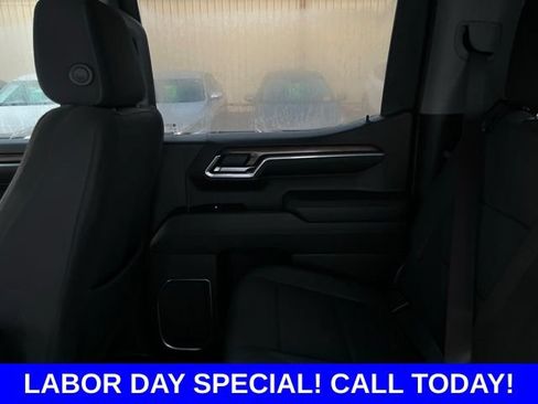 Used 2023 Chevrolet Silverado 1500 RST AWD/4WD image 13