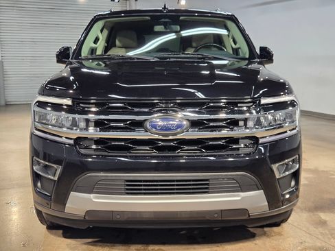 Used 2024 Ford Expedition Max Limited RWD image 2