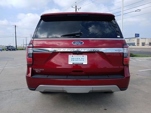 Used 2018 Ford Expedition Max Limited w/ Equipment Group 301A image 8