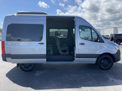 New 2025 Mercedes-Benz Sprinter 2500 image 4