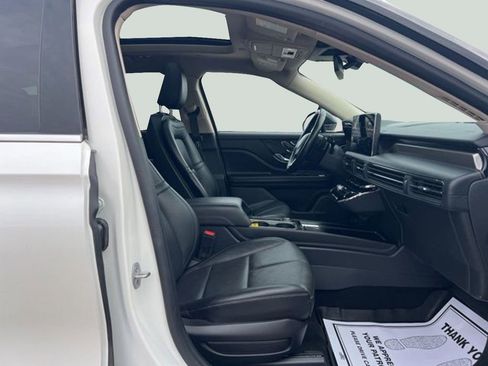 Used 2023 Lincoln Corsair Reserve w/ Equipment Group 201A image 11