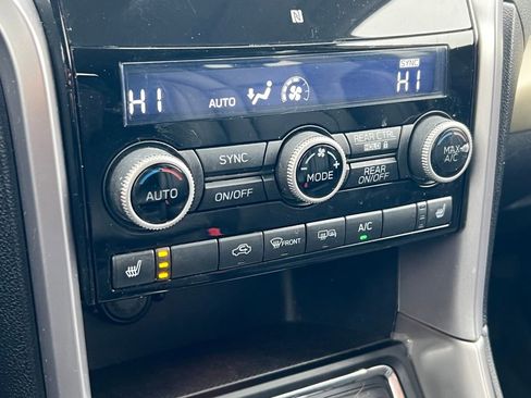 Used 2021 Subaru Ascent Limited w/ Technology Package image 32