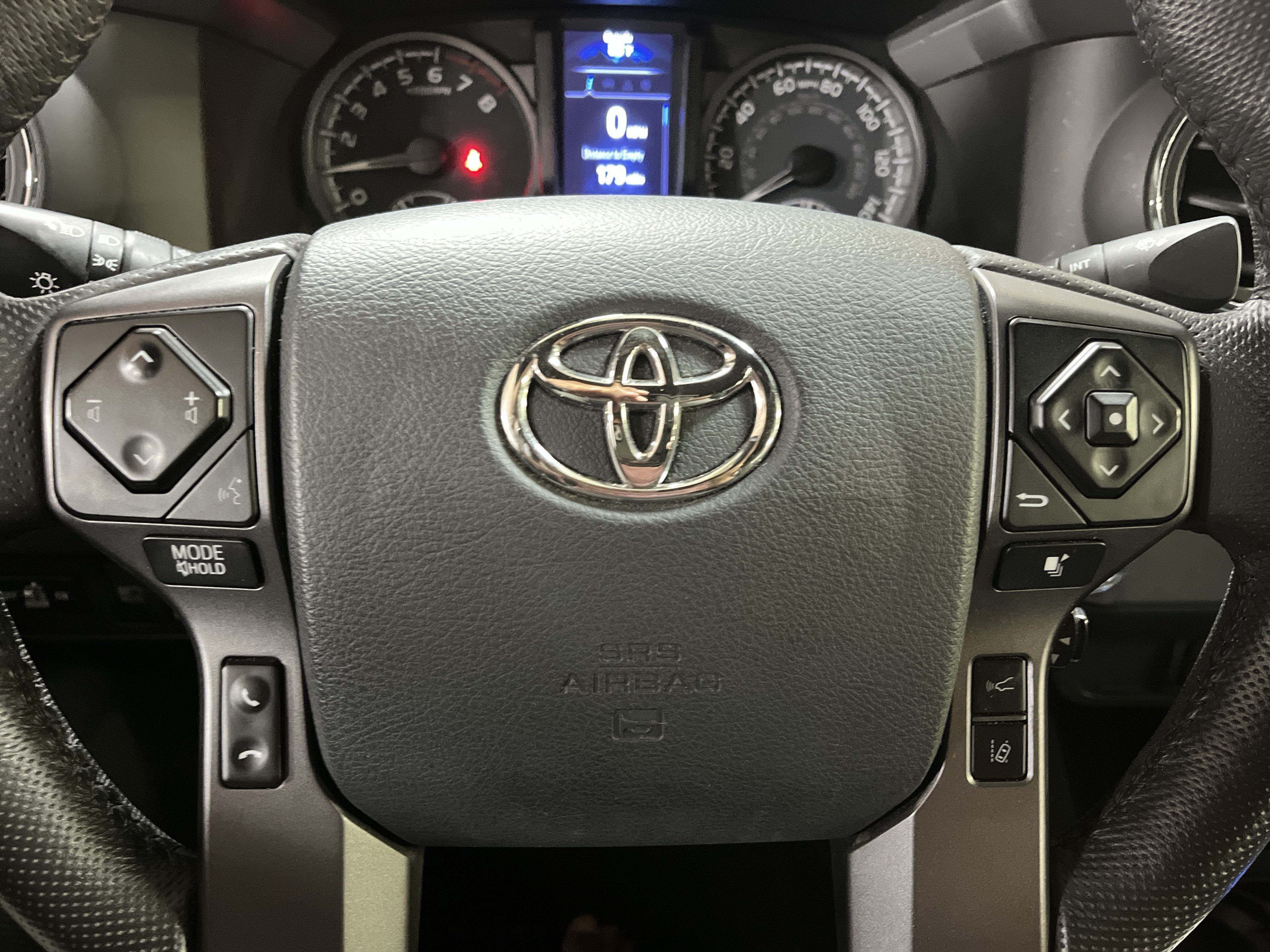 Used 2020 Toyota Tacoma TRD Off-Road RWD image 8