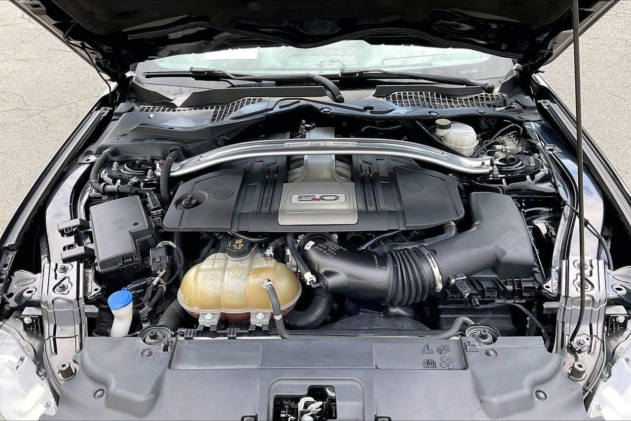 Used 2020 Ford Mustang GT w/ GT Performance Package RWD image 34