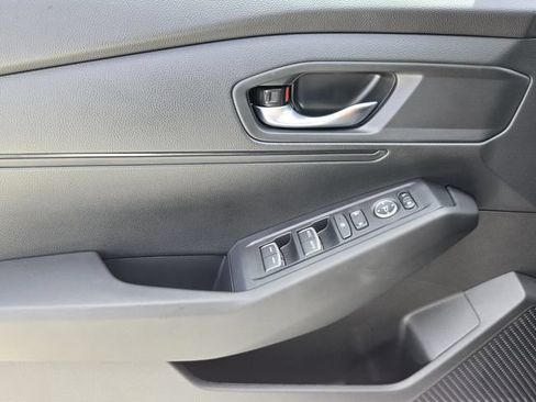 Used 2025 Honda Accord LX image 24