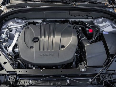 New 2026 Volvo XC60 B5 Plus w/ Protection Package Premier image 19