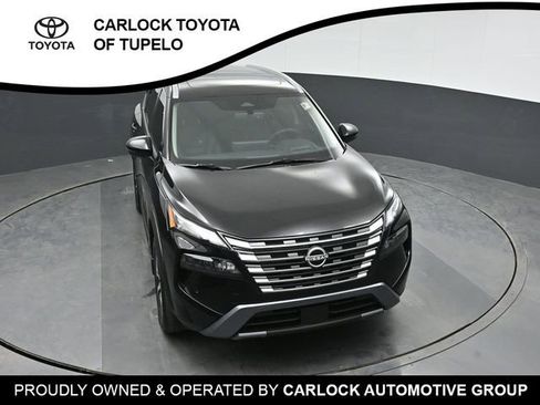 Used 2025 Nissan Rogue SL w/ SL Premium Package image 34