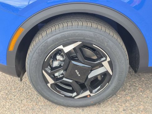 New 2026 Kia Sportage EX image 17