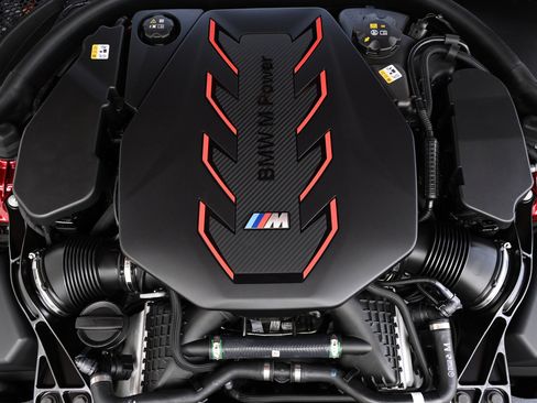 New 2026 BMW M5 w/ Executive Package image 36