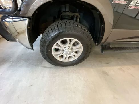 Used 2018 RAM 2500 Laramie w/ Convenience Group AWD/4WD image 10
