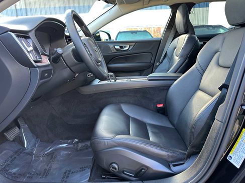 Certified 2024 Volvo V60 B5 Cross Country Plus image 19