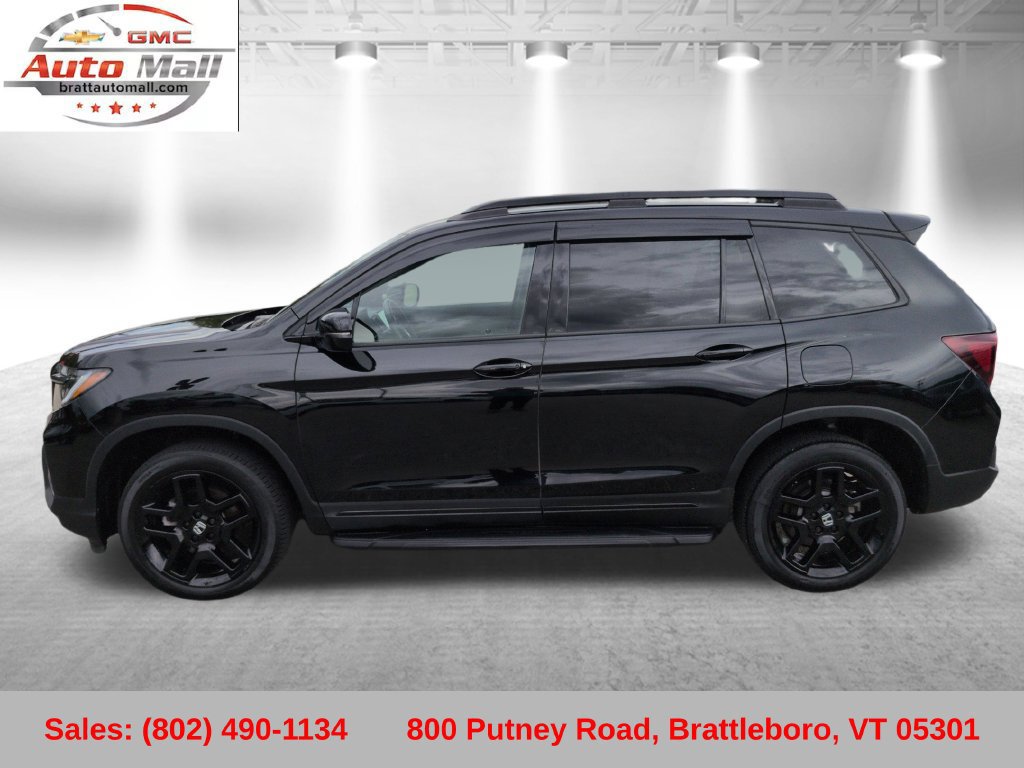 Used 2025 Honda Passport Black Edition image 2