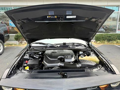 Used 2022 Dodge Challenger GT AWD/4WD image 27