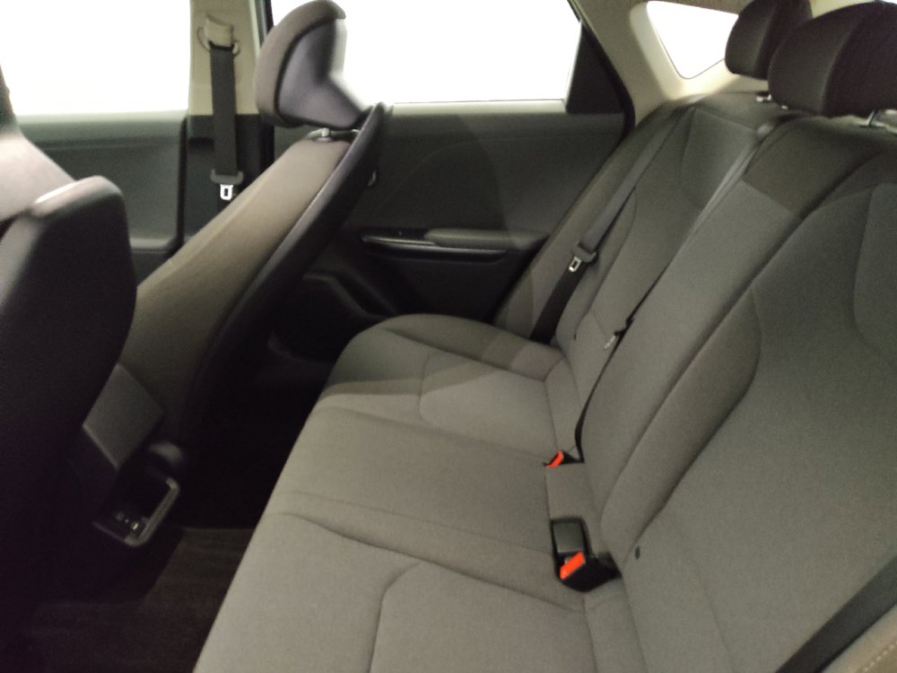 Used 2025 Kia K4 FWD image 18