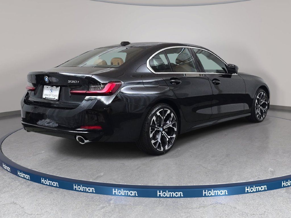 Used 2026 BMW 330i xDrive Sedan w/ Premium Package AWD/4WD image 6