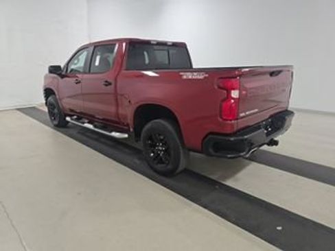 Used 2020 Chevrolet Silverado 1500 LT Trail Boss AWD/4WD image 7