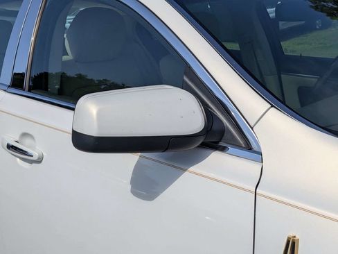 Used 2013 Lincoln MKS FWD image 10