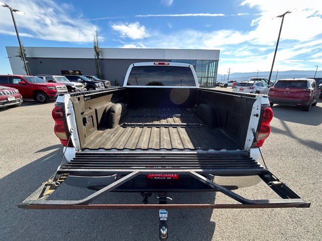 Used 2004 Chevrolet Silverado 2500 LS RWD image 12