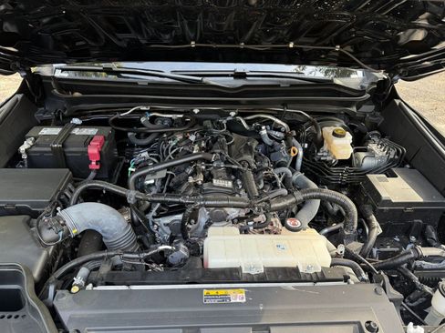 Used 2025 Toyota Tacoma TRD Off-Road image 25